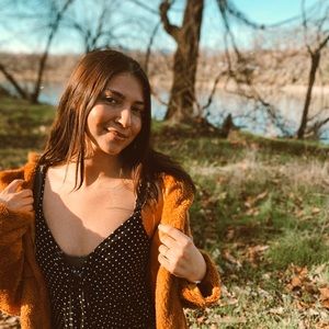 Meet your Posher, Yamaree